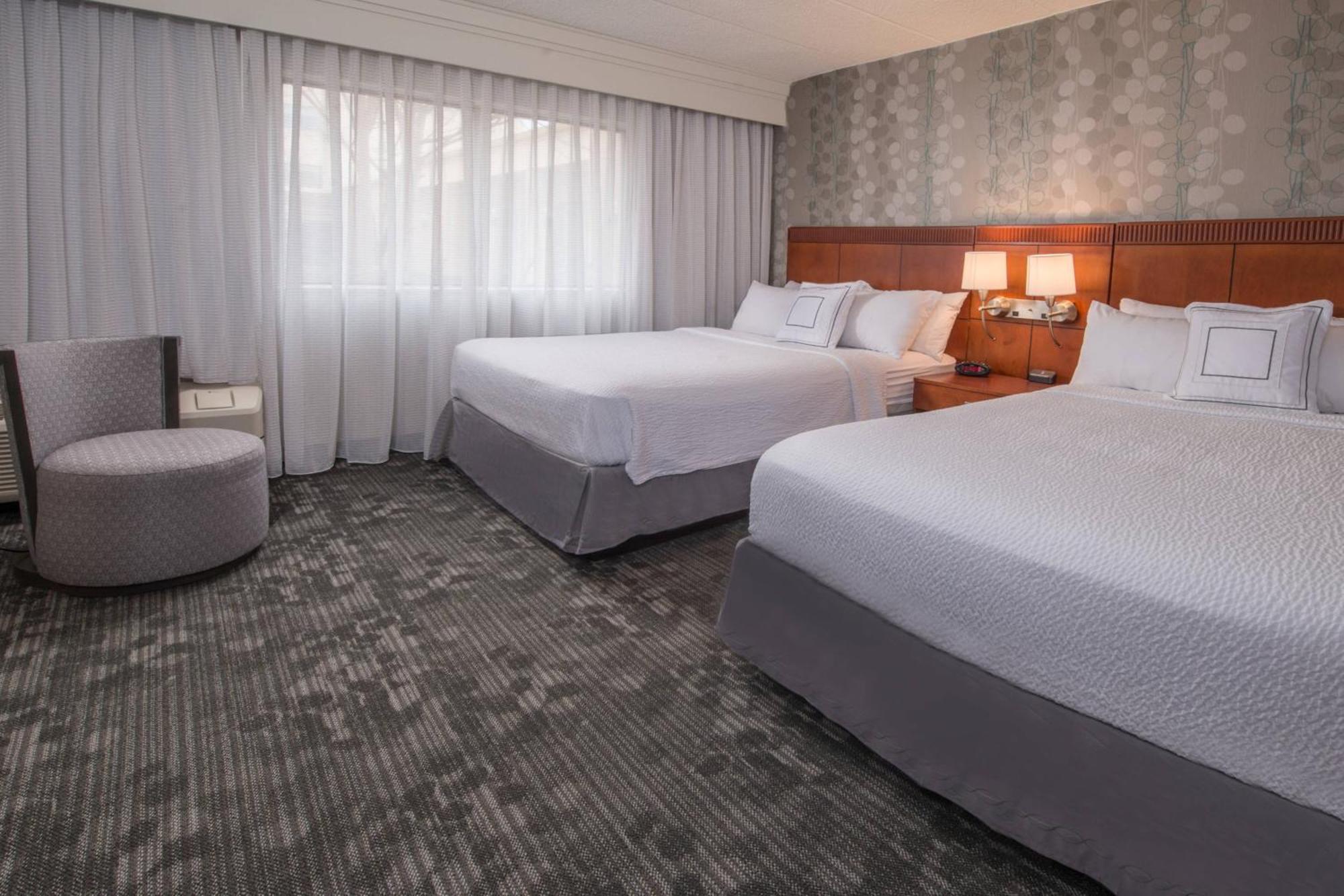 คอร์ตยาร์ด แฟร์แฟกซ์ แฟร์ โอ๊ค Hotel ภายนอก รูปภาพ